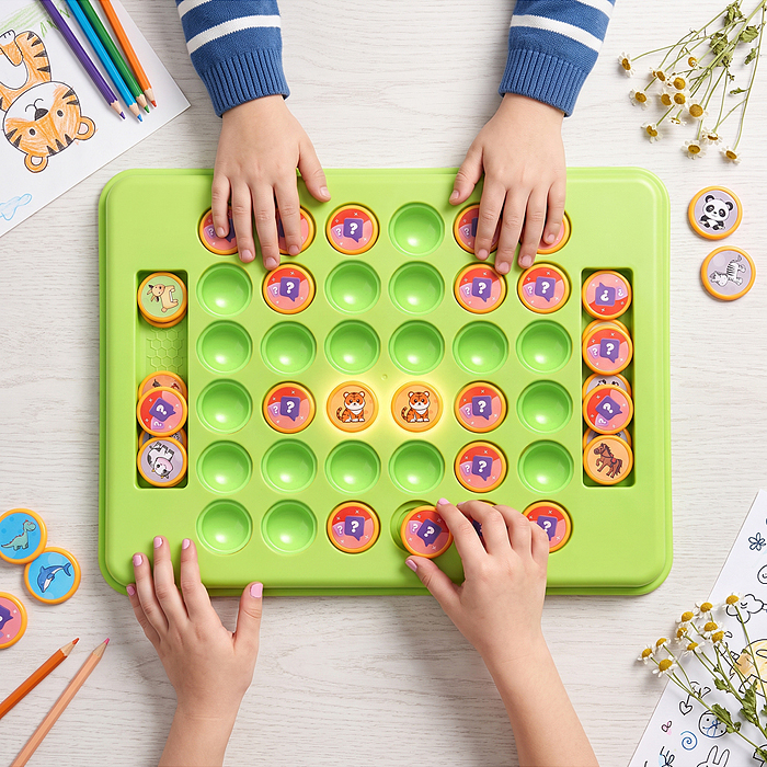 Игра настольная UT0392 "Играй-запоминай" в коробке